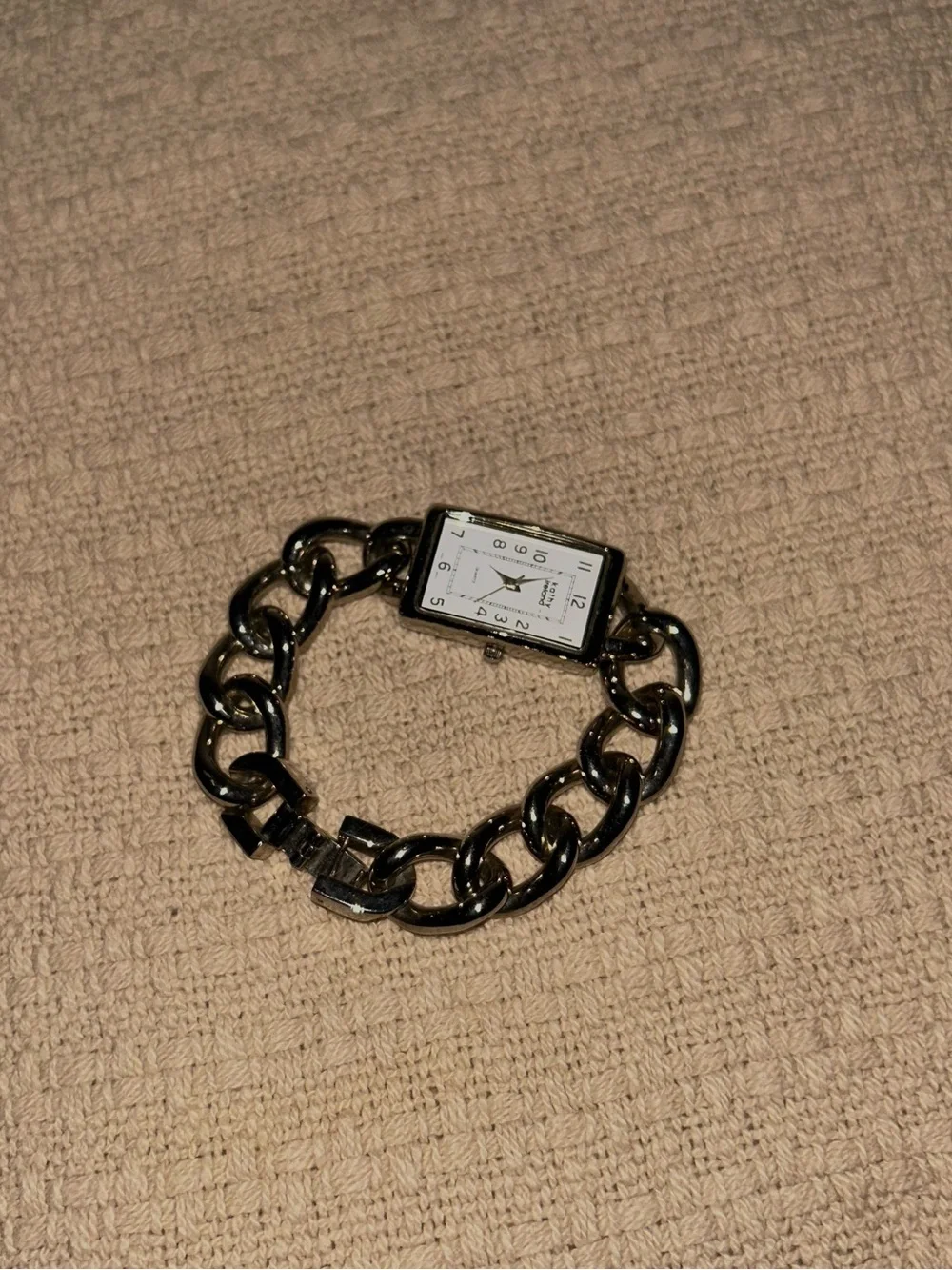 Kathy Ireland Quartz Watch Silver tone Stainless Steel (Chain-Link)